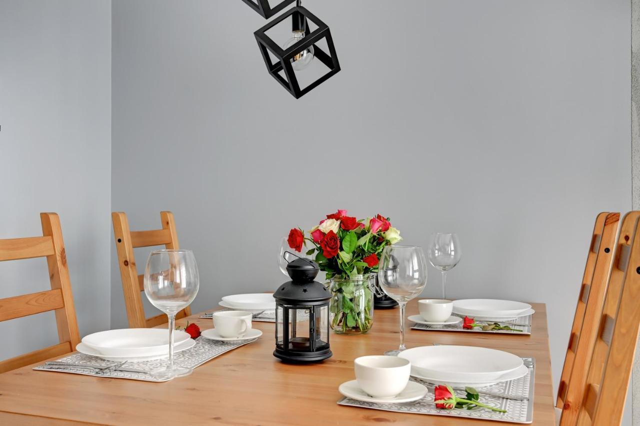 Maximus Apartment By Triapart Danzica Esterno foto